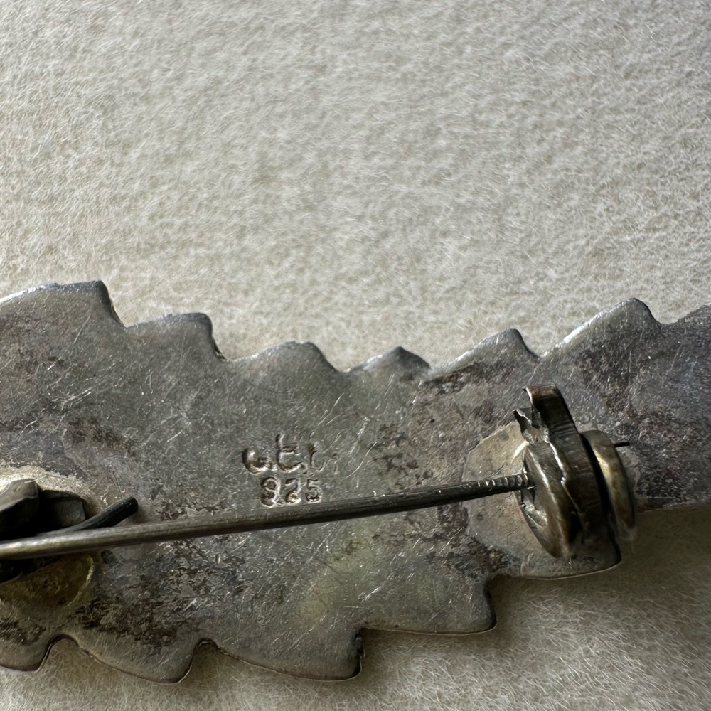 Intricate Silver Leaf Brooch View 3